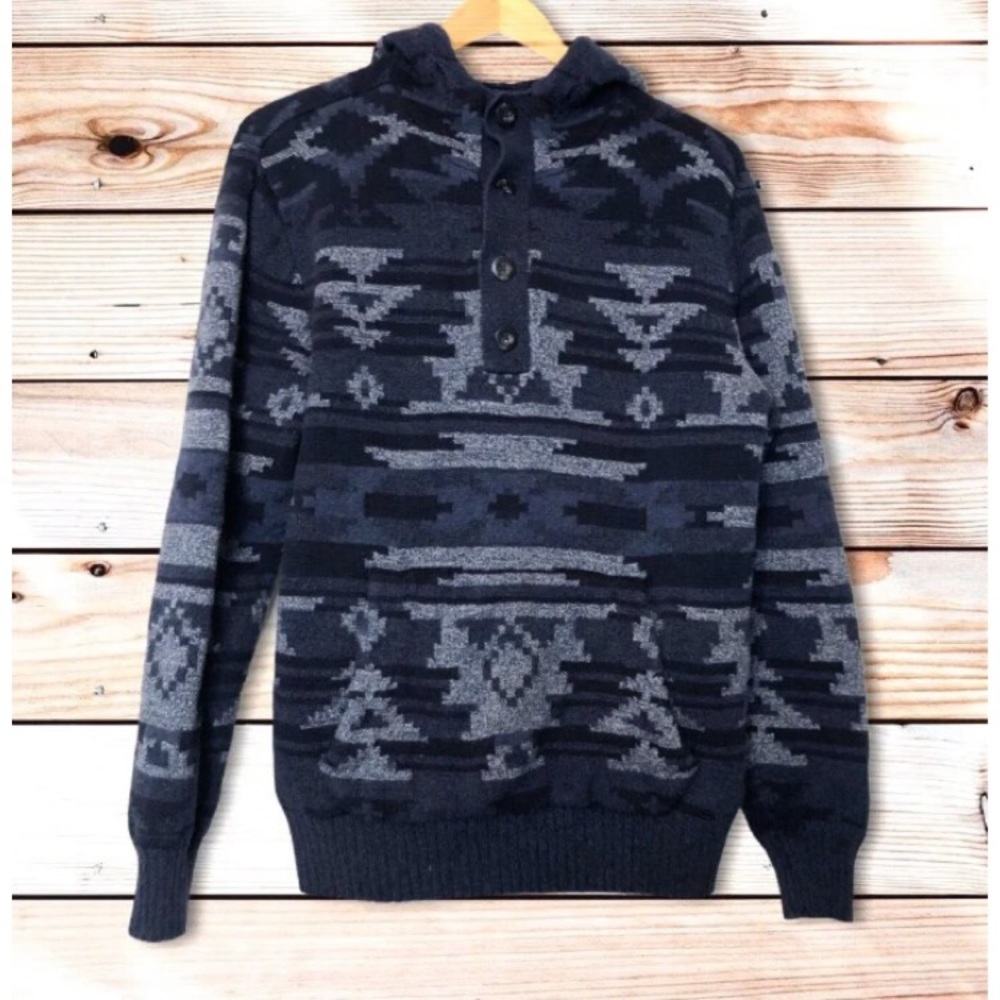 American Eagle Tribal pullover sweater top